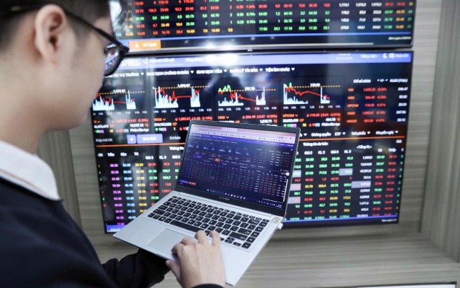 Kl99com link không chặn ngày 27/5: Áp lực từ cổ phiếu trụ khiến VN-Index giảm phiên thứ hai liên tiếp
