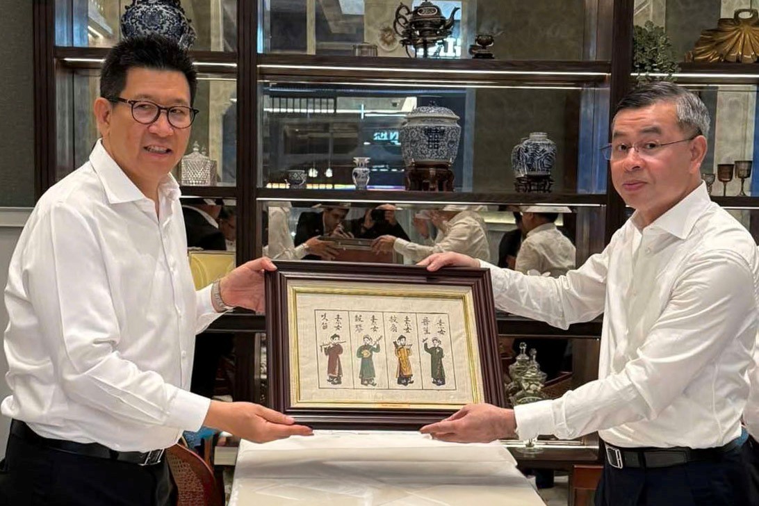 Bộ trưởng Bộ Kl99kl tải ứng dụng Ngô Văn Tuấn hội đàm với Phó Thủ tướng kiêm Bộ trưởng Kl99kl tải ứng dụng Thái Lan Ekniti Nitithanprapas