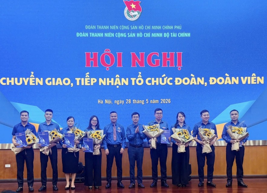 Tiếp nhận 22 tổ chức đoàn, tạo động lực mới cho công tác đoàn ngành Kl99kl tải ứng dụng Tiếp nhận 22 tổ chức đoàn, tạo động lực mới cho công tác đoàn ngành Kl99kl tải ứng dụng