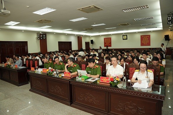 Thuế tỉnh Ninh Bình nâng cao kỹ năng phát hiện, phối hợp xử lý vi phạm, tội phạm về thuế Thuế tỉnh Ninh Bình nâng cao kỹ năng phát hiện, phối hợp xử lý vi phạm, tội phạm về thuế