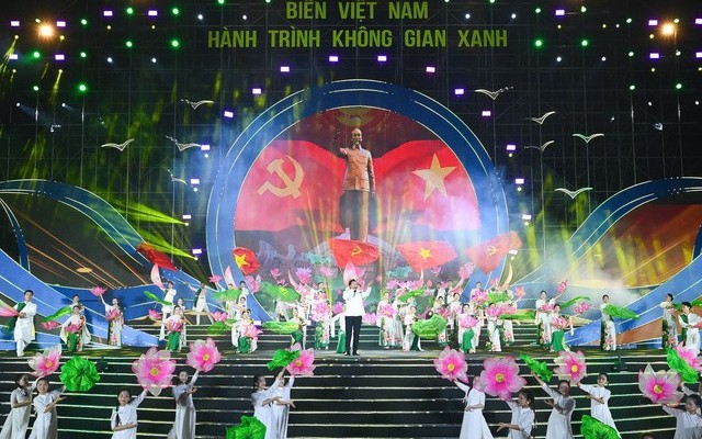 "Biển Việt Nam - Hành trình xanh": Lan tỏa khát vọng phát triển bền vững từ tình yêu biển đảo