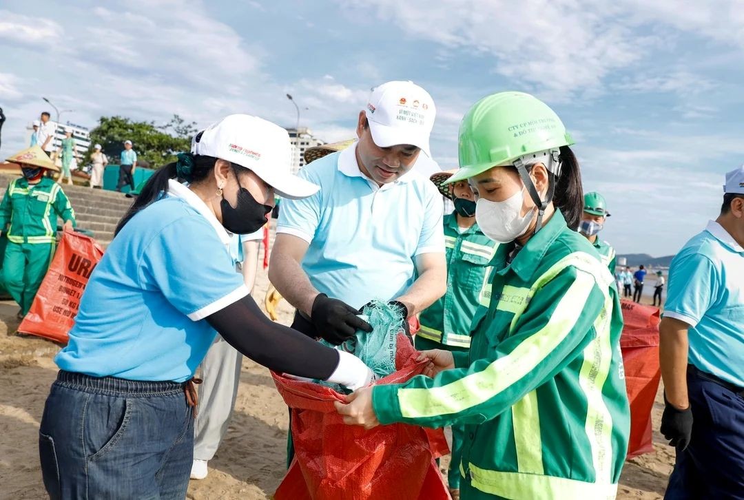 Phát động phong trào toàn dân bảo vệ môi trường: Biến cam kết xanh thành hành động thường nhật Phát động phong trào toàn dân bảo vệ môi trường: Biến cam kết xanh thành hành động thường nhật