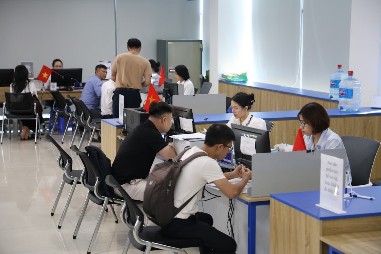 Tiếp tục tinh giản biên chế 5 - 10% trong giai đoạn 2027 - 2031 Tiếp tục tinh giản biên chế 5 - 10% trong giai đoạn 2027 - 2031
