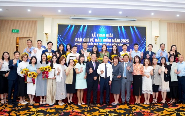 Giải Báo chí về Bảo hiểm năm 2025 trao 23 giải thưởng cho các tác phẩm xuất sắc