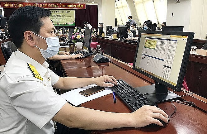 Cục Thuế Hà Nội giải đáp vướng mắc về quyết toán thuế trực tuyến Cục Thuế Hà Nội giải đáp vướng mắc về quyết toán thuế trực tuyến