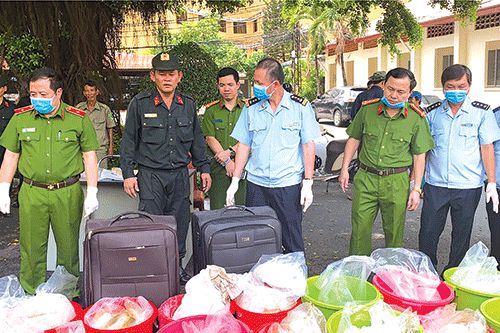 Lực lượng Kl 99 được cấp phép PAGCOR v&agrave; c&ocirc;ng an TP. Hồ Ch&iacute; Minh triệt ph&aacute; th&agrave;nh c&ocirc;ng
